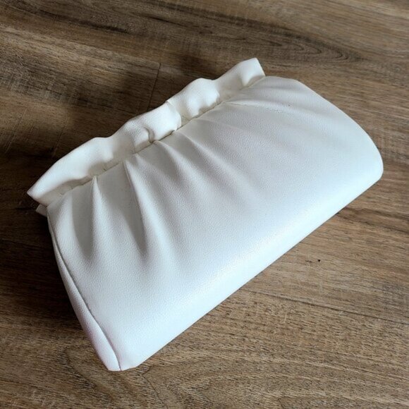 Beige vintage shoulder bag/clutch. - Picture 3 of 9